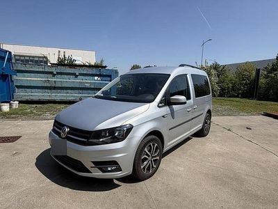 Usata VW Caddy 102 CV (75 kW) 2019 Grigio Monovolume