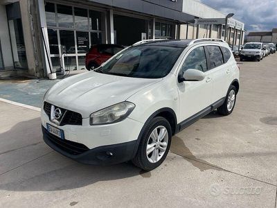Usata Nissan Qashqai +2 Tekna 150 CV (110 kW) 2010 Bianco SUV