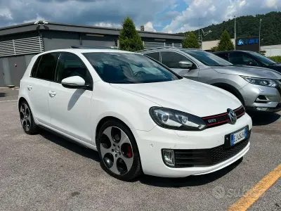 Usado VW Golf VI GTI 210 CV (154 kW) 2011 Blanco Utilitario