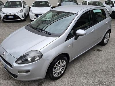 Usata Fiat Grande Punto 69 CV (50 kW) 2012 Grigio Utilitaria