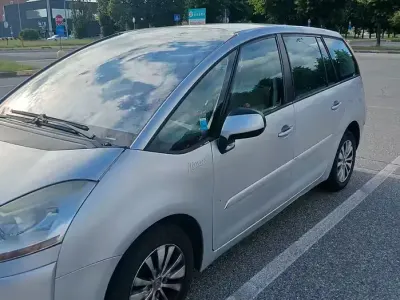 Usado Citroën C4 Picasso 109 CV (80 kW) 2007 Gris Monovolumen
