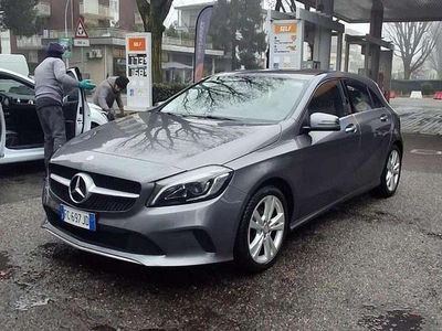 Usata Mercedes A200 136 CV (100 kW) 2016 Grigio Berlina