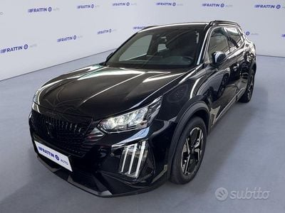 Usata Peugeot 2008 Allure 102 CV (75 kW) 2024 Argento SUV