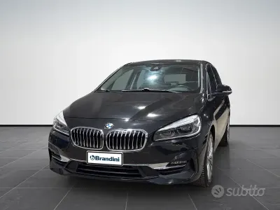 Begagnad BMW 216 Active Tourer Luxury Line 116 HK (85 kW) 2020 Svart Minibuss
