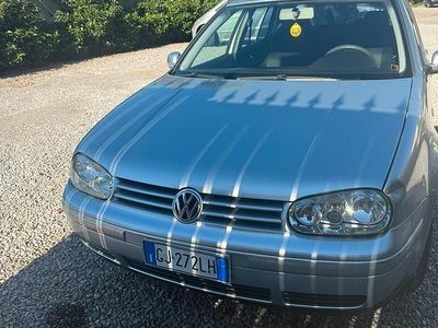 Usata VW Golf IV 101 CV (74 kW) 2004 Berlina