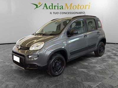 Occasion Fiat Panda 4x4 Wild 85 ch (62 kW) 2022 Gris Citadine