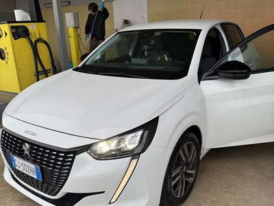 Usata Peugeot 208 Allure 110 CV (80 kW) 2022 Bianco Utilitaria