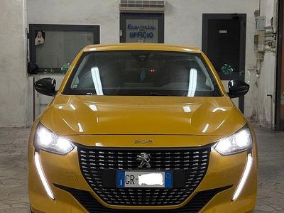 Usata Peugeot 208 Active 75 CV (55 kW) 2023 Giallo Utilitaria
