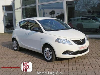 Usata Lancia Ypsilon Gold 69 CV (50 kW) 2016 Bianco Utilitaria