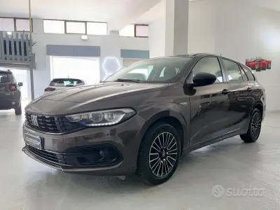 Usata Fiat Tipo City Life 131 CV (96 kW) 2021 Marrone Station wagon