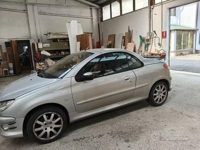 Begagnad Peugeot 206 CC