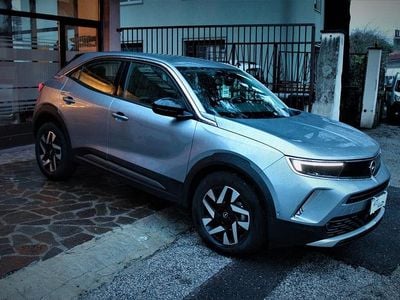 Usata Opel Mokka Elegance 110 CV (80 kW) 2021 Argento SUV