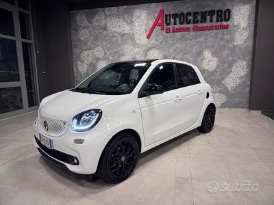 Bianco Usata 2019 Smart ForFour Passion Utilitaria | 13.900 € (Molto cara)