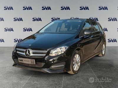 Usata Mercedes B200 Business 136 CV (100 kW) 2019 Nero Monovolume