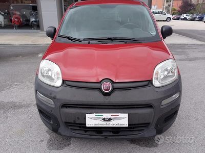 Usata Fiat Panda Pop 95 CV (69 kW) 2016 Rosso Utilitaria