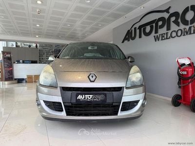 Usata Renault Scénic III Dynamique 110 CV (80 kW) 2011 Beige Monovolume