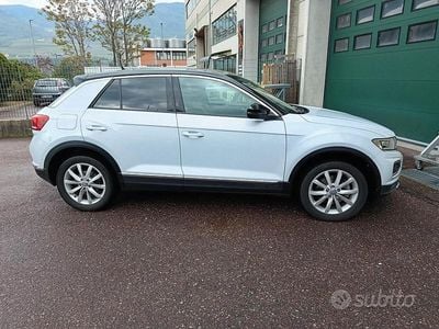 Usata VW T-Roc Advance 150 CV (110 kW) 2019 Bianco SUV