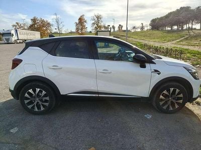 Usata Renault Captur Techno 101 CV (74 kW) 2024 Bianco SUV