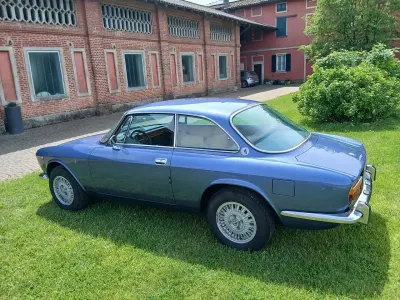 Usata Alfa Romeo 2000 150 CV (110 kW) 1972 Blu/azzurro Coupé