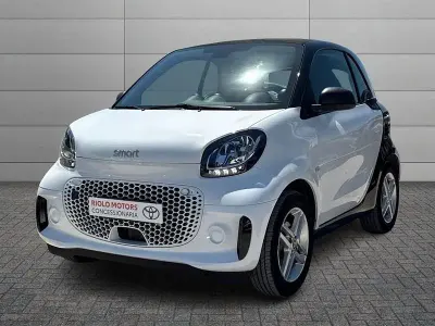 Usata Smart ForTwo Coupé Pulse 60 kW (82 CV) 2022 Bianco Utilitaria