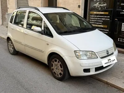 Usata Fiat Idea 69 CV (50 kW) 2007 Bianco Monovolume