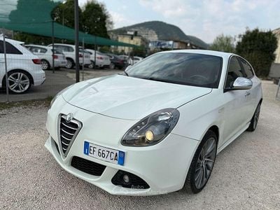 Usata Alfa Romeo Giulietta Distinctive 105 CV (77 kW) 2010 Bianco Utilitaria