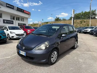 Usata Honda Jazz 77 CV (56 kW) 2008 Grigio chiaro Utilitaria