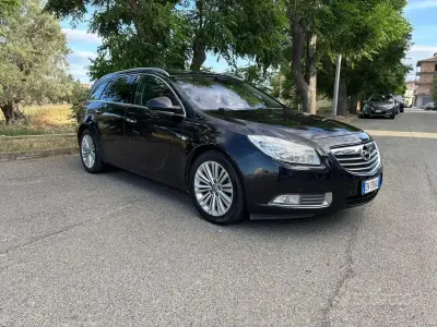 Usata Opel Insignia Cosmo 160 CV (117 kW) 2012 Nero Station wagon