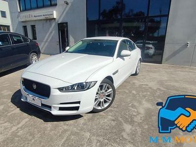 Usata Jaguar XE Prestige 241 CV (177 kW) 2017 Bianco Berlina