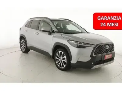 Usata Toyota Corolla Cross Lounge 152 CV (111 kW) 2024 Argento metallizzato SUV