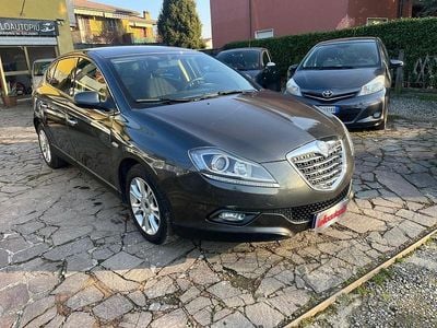 Grigio Usata 2011 Lancia Delta Silver Utilitaria | 4400 € (Buon prezzo)