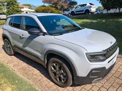 Usata Jeep Avenger Longitude 101 CV (74 kW) 2026 Grigio SUV