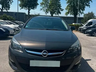 Usata Opel Astra Business 110 CV (80 kW) 2014 Grigio Station wagon