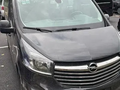 Usata Opel Vivaro 122 CV (89 kW) 2018 Nero Monovolume