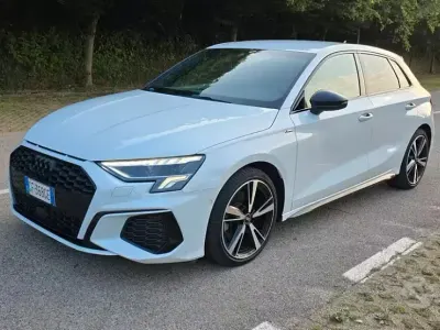 Usata Audi A3 S-Line 116 CV (85 kW) 2021 Bianco Berlina