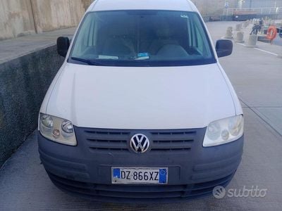 Usata VW Caddy Maxi 2010 Bianco Monovolume