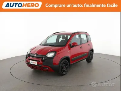 Usata Fiat Panda Cross Cross 69 CV (50 kW) 2022 Rosso Utilitaria