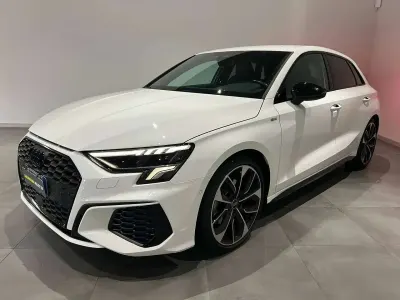 Usata Audi A3 S-Line 150 CV (110 kW) 2023 Bianco Berlina