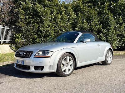 Usata Audi TT Roadster 250 CV (183 kW) 2004 Argento Cabrio