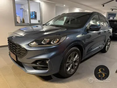Usata Ford Kuga ST-Line 120 CV (88 kW) 2022 Blu SUV