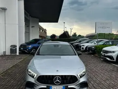 Usata Mercedes A180 116 CV (85 kW) 2018 Argento Berlina