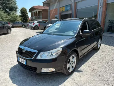 Usata Skoda Octavia Ambition 105 CV (77 kW) 2010 Nero Station wagon