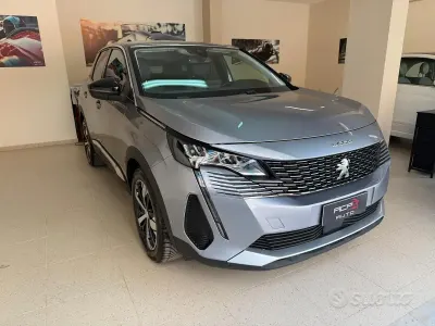 Usata Peugeot 3008 Allure 131 CV (96 kW) 2022 Grigio SUV