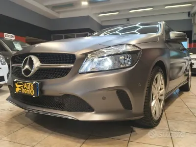 Usado Mercedes A200 136 CV (100 kW) 2016 Gris Berlina