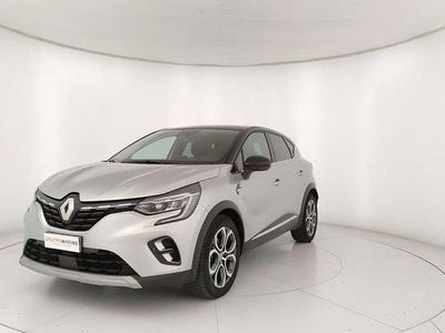 Usata Renault Captur Techno 145 CV (106 kW) 2023 Grigio SUV