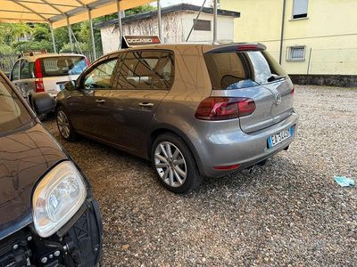 Usata VW Golf VI 105 CV (77 kW) 2010 Grigio Utilitaria