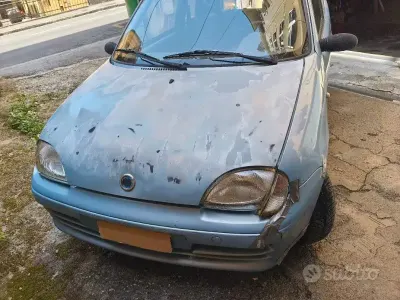 Usata Fiat 600 54 CV (39 kW) 2002 Bluazzurro Berlina