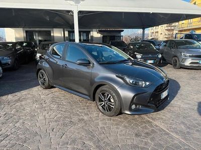 Grigio Usata 2022 Toyota Yaris Hybrid Trend Berlina | 16.500 € (Ottimo prezzo)