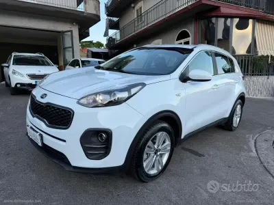 Usata Kia Sportage Style 116 CV (85 kW) 2018 Bianco SUV