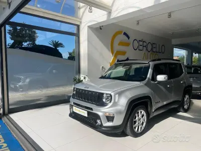Usata Jeep Renegade Longitude 120 CV (88 kW) 2020 Grigio pastello SUV